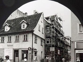 Zahlreiche historische Häuser wurden in den letzten Jahren in der Metzgergasse grundlegend saniert. Das gilt auch für das Eckgebäude, dessen Fassade Richtung Judengasse weist.Foto: Archiv
