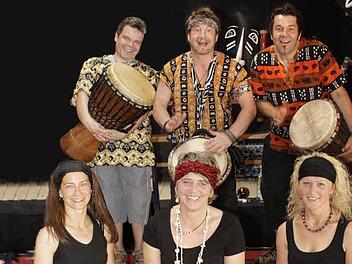 Die Gruppe "Kummazamm" wird afrikanisches Flair in die "Alte Zeche" nach Stockheim zaubern. Foto: PR