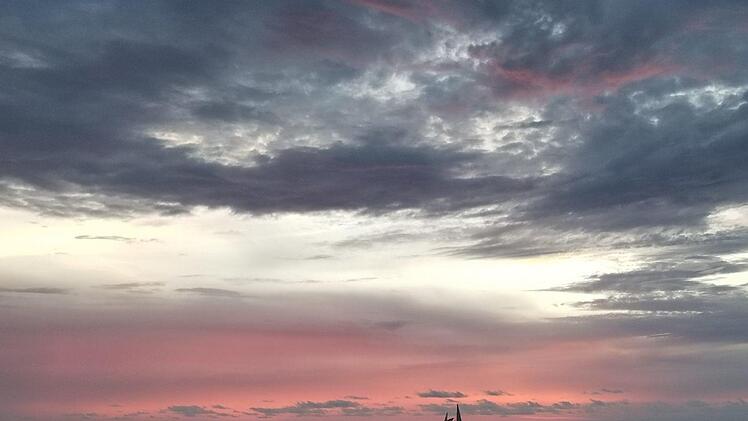 Rund um Dunedin, wo Lara Regenspurger wohnt, kann man legendäre  Sonnenuntergänge erleben.  Regenspurger