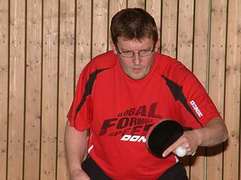 Peter Daum vom TSV Teuschnitz blieb beim 8:8 in Berg in seinen zwei Einzeln und im Doppel zusammen mit Ronny Müller unbezwungen.  Foto: Hans Franz