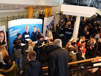 2162 Besucher wurden am Ende der Studienmesse in der Konzert- und Kongresshalle gezählt. Fotos: Renate Spörlein