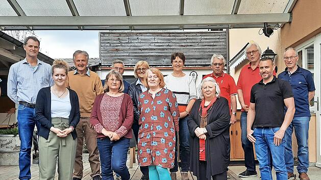 Der neue Vorstand des BLLV-Kreisverbandes Lichtenfels/Bad Staffelstein mit ihrem Vorsitzenden Bernhard Jeßberger (hinten, links)
