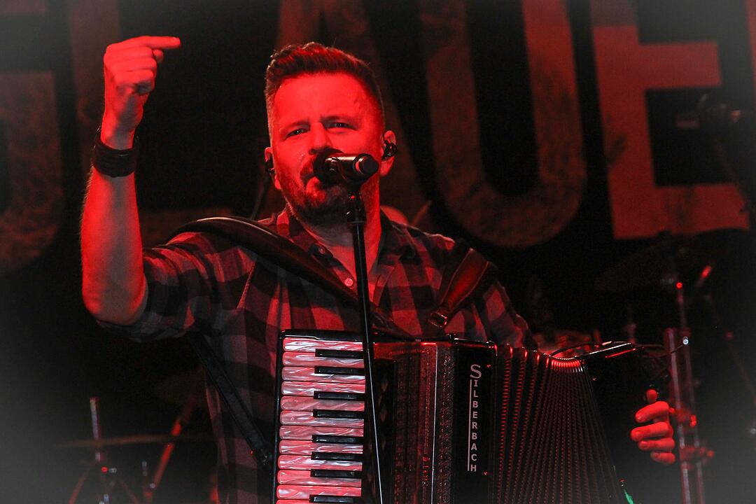 Live auf der B&uuml;hne: Troglauer & Die Gipfelst&uuml;rmer
