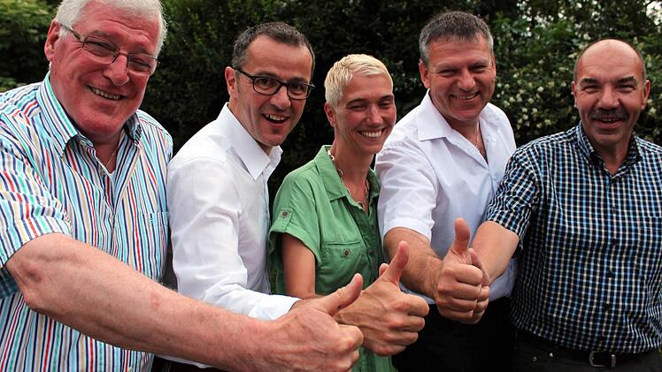Der neu gewählte Vorstand der Volkacher FWG: Peter Haupt (Schriftführer), Robert Menz (1. Vorsitzender), Anja Hirt (3. Vorsitzende), Thomas Pauli (2. Vorsitzender) und Robert Amling (Kassier).
