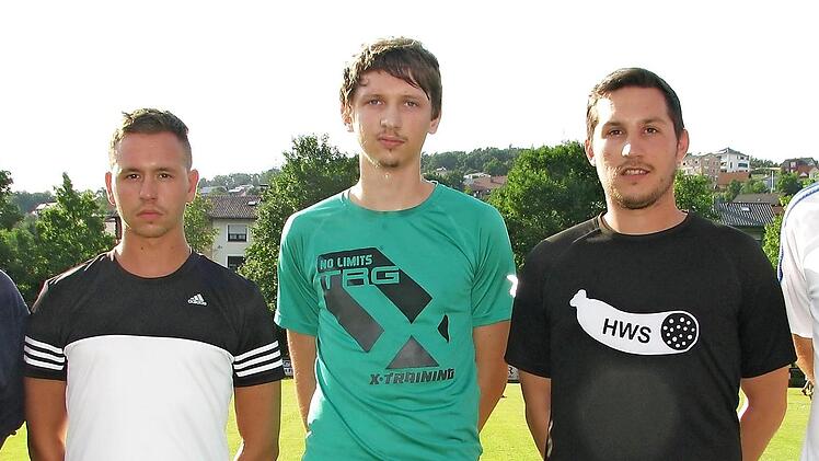 Co-Trainer Arwed Grüßner, Jannik Mehte, Lorenz Dietz, Luca Hornung und Harald Kaiser (von rechts)  Foto: Ralf Naumann