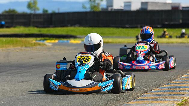 Kart fahren in Franken: Sowohl In- und Outdoor möglich.