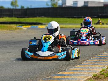 Kart fahren in Franken: Sowohl In- und Outdoor möglich.