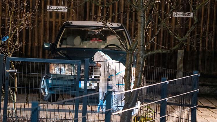 Vater stirbt nach famili&auml;rer Auseinandersetzung mit Sohn: Jugendlicher t&ouml;tet Vater mit Messer