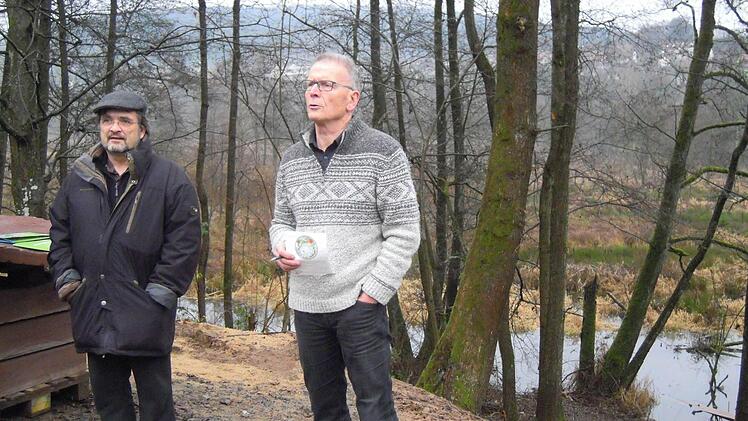 Dr. Kai Frobel und Franz Zang (v.l.) bei der Begrüßung der Gäste. Foto: Julia Raab