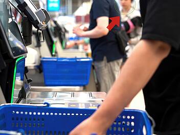 Supermärkte überwachen Kunden jetzt an der Kasse - die merken davon nichts