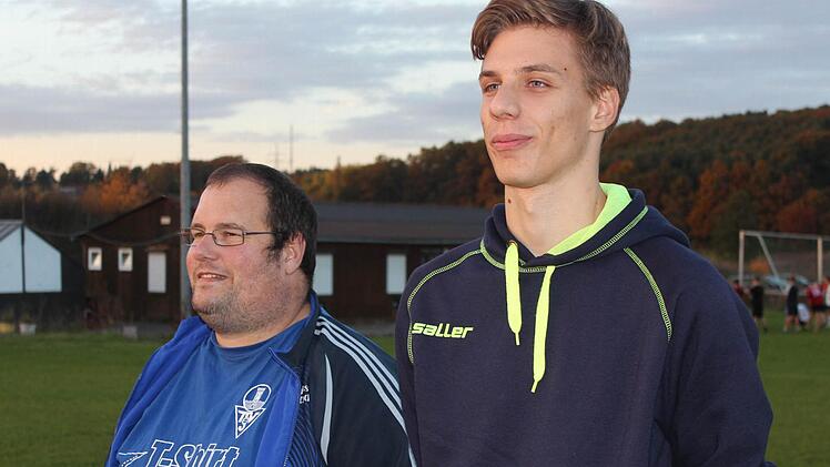 Stefan Lenk und Vladislav Sologub, beide Trainer der D-Jugend der JVG Ebrach-Aisch