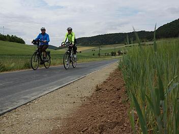 Winfried Günder und Roland David testen die neue Strecke.Foto: Arkadius Guzy