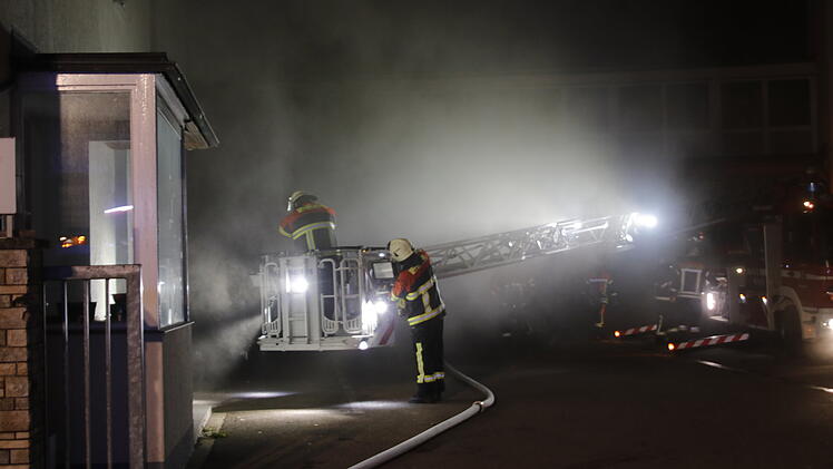 Herd fängt Feuer: Brand in Asylbewerberheim