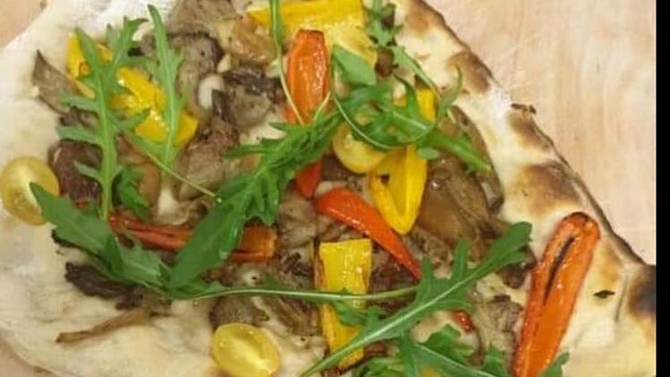 Auch Pizza mit herzhaften Pilzen gibt es in Dankenfeld. Foto: privat