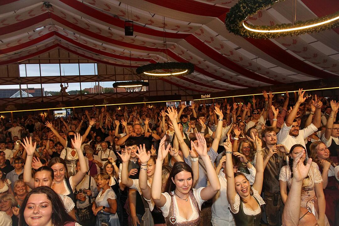 Radspitz &ndash; &bdquo;Ab geht die Party &ndash; und die Party geht ab!&ldquo;