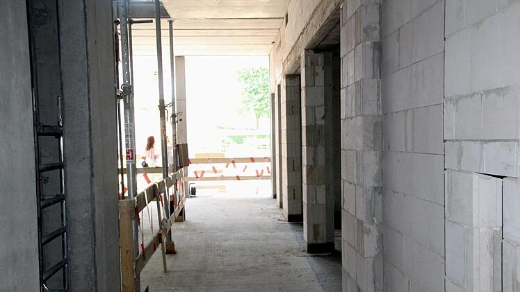 Am Erweiterungsbau der Carl-Platz-Schule wurde Richtfest gefeiert.  Foto: Richard Sänger