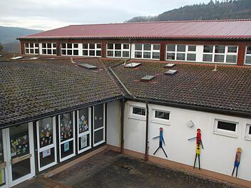 Es tropft durchs Dach und die Toiletten müssten auch dringend saniert werden. Nun sind Fördermittel bereitgestellt worden. Foto:  Archiv/Ulrike Müller