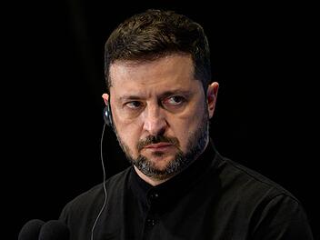 Wolodymyr Selenskyj hat ein Kriegsjahr voller Entbehrungen, Entt&auml;uschungen und auch innenpolitischer Skandale hinter sich.