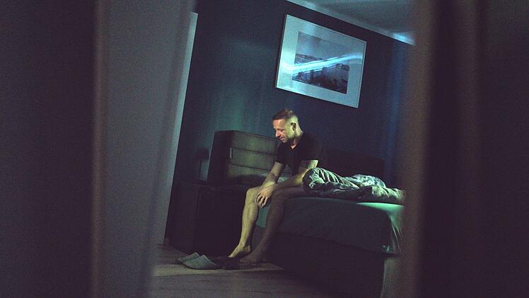 Der 36-j&auml;hrige Selbstst&auml;ndige Waldemar k&auml;mpft seit zehn Jahren mit Schlafproblemen.