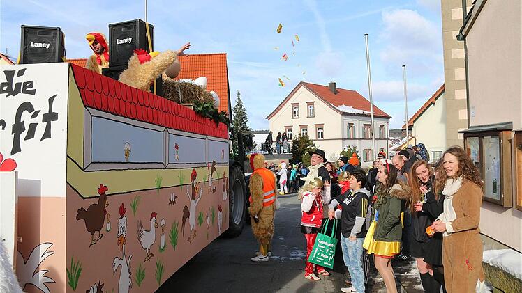 Faschingszug Schwärzelbach  Foto: Gerd Schaar