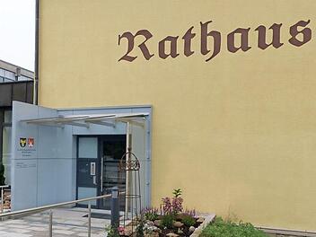 Die energetische Sanierung des VG-Gebäudes in Marktleugast mit der Schaffung eines barrierefreien Zugangs gehörte zu den großen Investitionen der vergangenen Jahre. Foto: Archiv/Klaus-Peter Wulf
