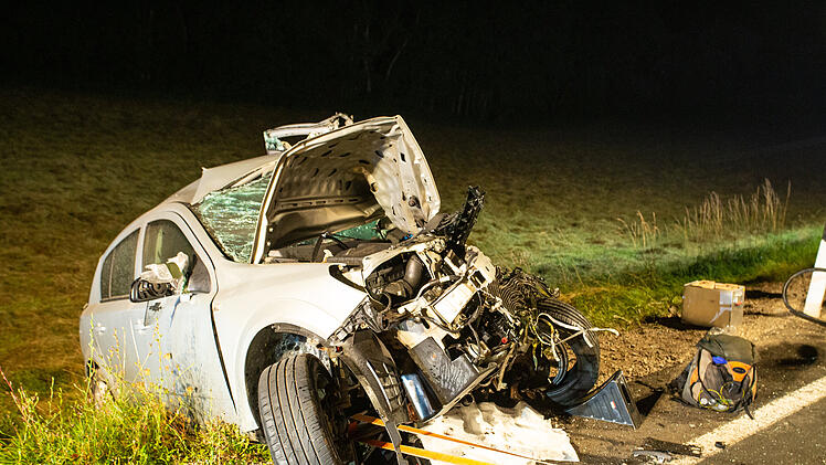 "Der Aufprall war massiv": 52-J&auml;hriger bei Frontalkollision t&ouml;dlich verletzt