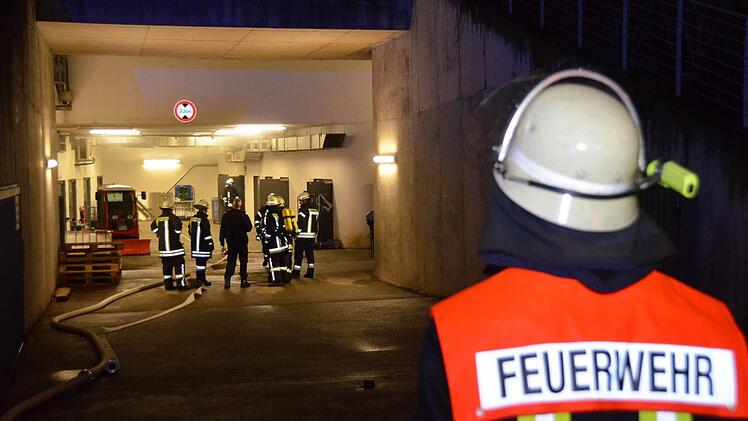 Zu einem offenen Brand in der Elektrik der Ozonanlage im "Bauch der KissSalis-Therme" kam es in der Nacht zum Mittwoch. Der Betrieb kann jedoch ohne Beeinträchtigungen weitergehen.  Foto: Peter Rauch