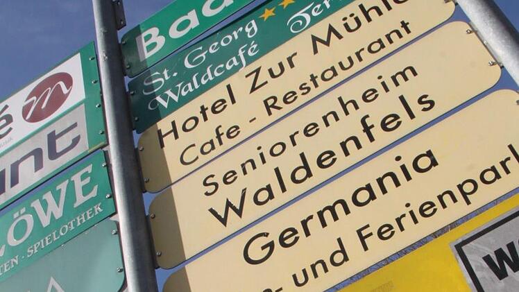 Schilder am Frankfurter Hof; Foto: Ulrike Müller