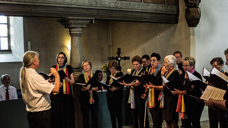Impressionen vom Friedensdank-Konzert in St. Laurentius in MeederFoto: Jochen Berger