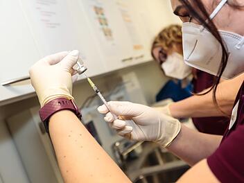 Die Kulmbacher CSU m&ouml;chte, dass allen Landkreisb&uuml;rgern schnellstm&ouml;glich ein Impfangebot gemacht wird.