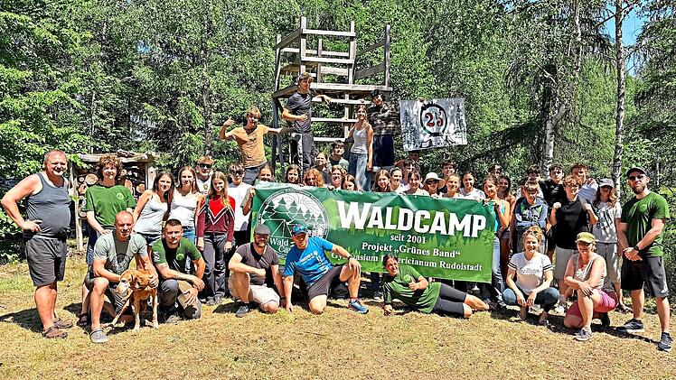 Gruppenbild des Jubil&auml;umswaldcamps.Thomas Baumann