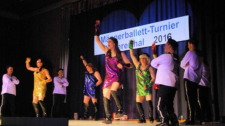 Turnier für Männerballett in Untererthal.