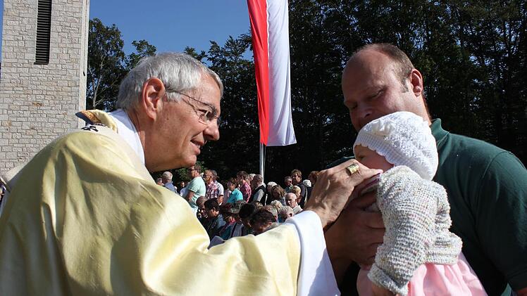 Der Bamberger Erzbischof und frühere Fuldaer Weihbischof Ludwig Schick kam gestern zum Hauptwallfahrtsfest. Foto: Birgit Will