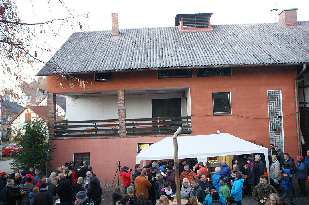 Bockbieranstich in Melkendorf: Gemeinde stellt eigenes Gebräu vor