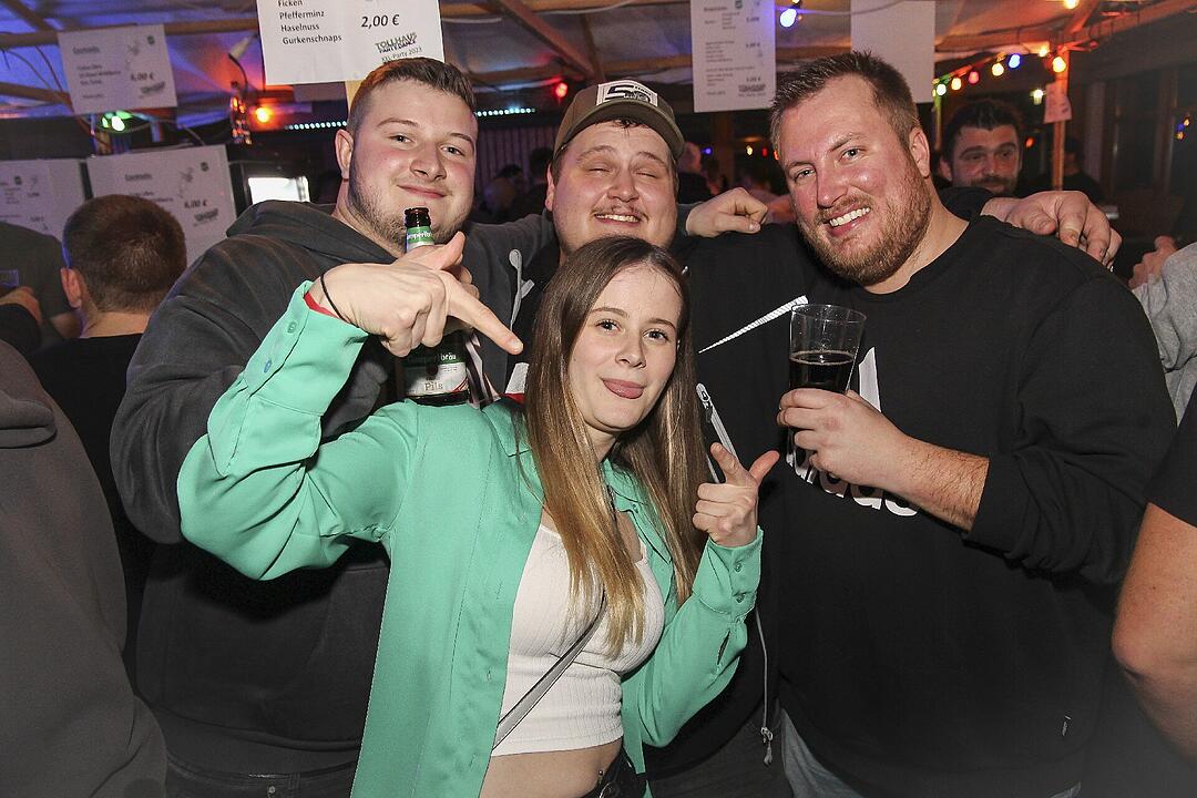 Mit vielen Party-Songs der 80er & 90er und Rock-Pop Klassikern