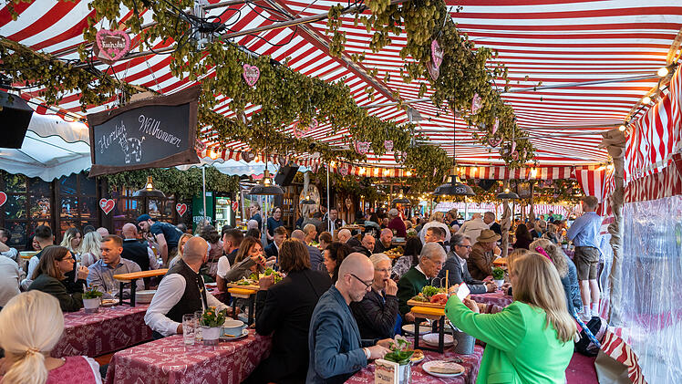 Nürnberger Altstadtfest feiert Pre-Opening mit Prominenz: Wir haben die Bilder