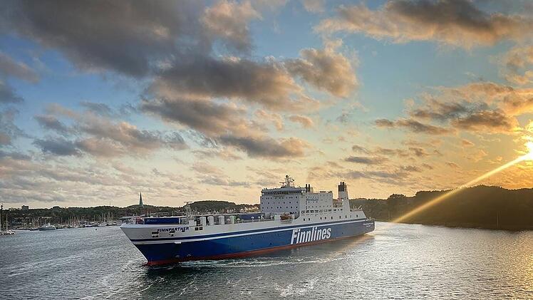 finnlines-hansa-class-finnpartner-travemunde-3.jpg