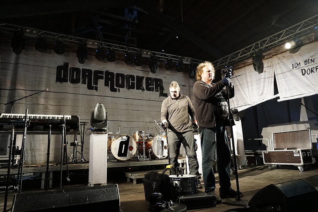 Backstage bei den Dorfrockern beim Eichenbühler Hoffest