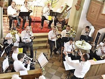 Das Konzert zum 90. Jubiläum gestaltete der Posaunenchor Holzhausen in der Heilig-Kreuz-Kirche.  Foto: sn