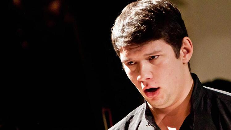 Jiri Rajnis beeindruckte als Solist in Dvoráks "Biblischen Liedern".Foto: Jochen Berger