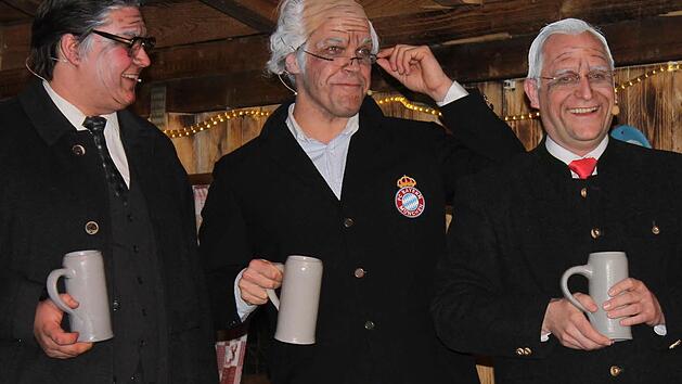 Die prominenten Besucher Strau&szlig;, Beckenbauer und Stoiber gaben beim Gastspiel in Kronach ihren Senf zur Weltmeisterschaft ab. Foto: Mariell D&ouml;rrschmidt