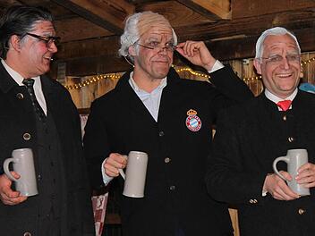 Die prominenten Besucher Strauß, Beckenbauer und Stoiber gaben beim Gastspiel in Kronach ihren Senf zur Weltmeisterschaft ab. Foto: Mariell Dörrschmidt