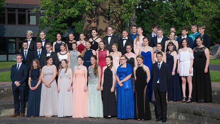 Die Bad Brückenauer Abiturientinnen und Abiturienten 2016 Foto: O. Türbl