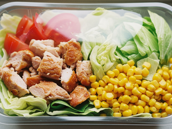 Ekel-Keime in Fertigsalaten gefunden - Behörde zeigt sich alarmiert