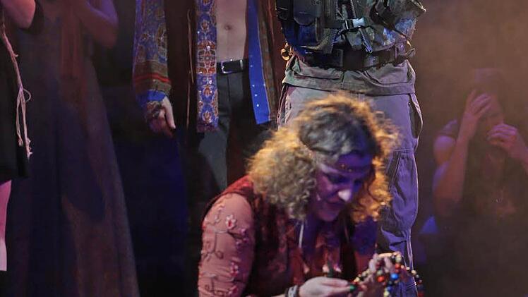 Hair" am Landestheater Coburg Foto: Henning Rosenbusch
