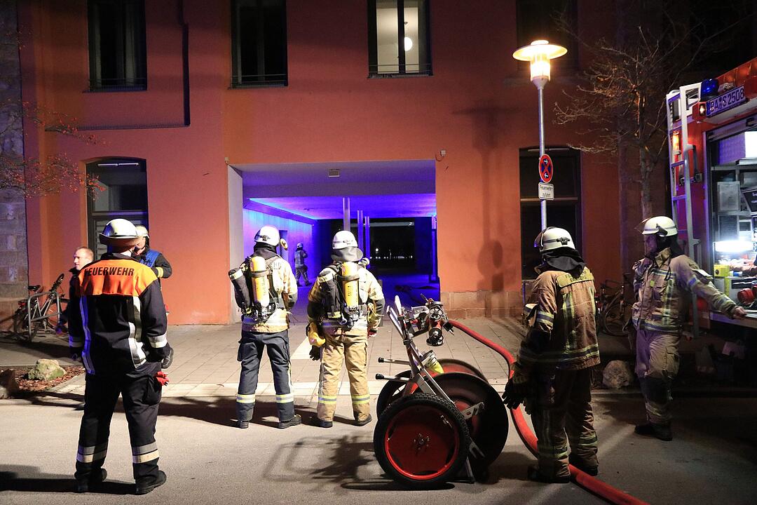 Feuer in Bamberger Studentenwohnheim: Wohnung brennt voll aus