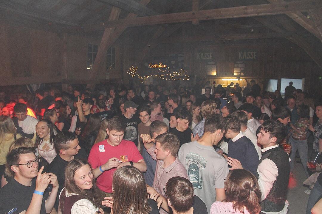 Mit der Partyband "Popnach8"!