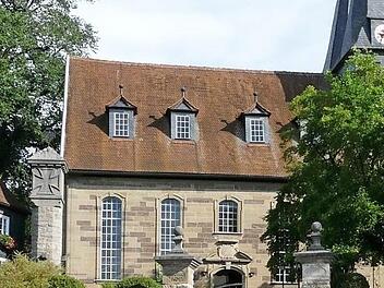 Die Laurentiuskirche zu Meeder lädt zum Friedensfest ein. Fotos: Karin Günther
