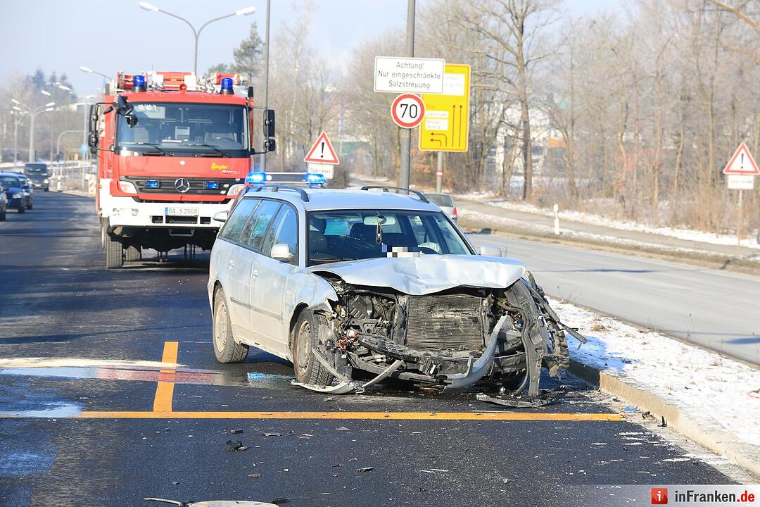 Drei Verletzte bei Unfall in Bamberg