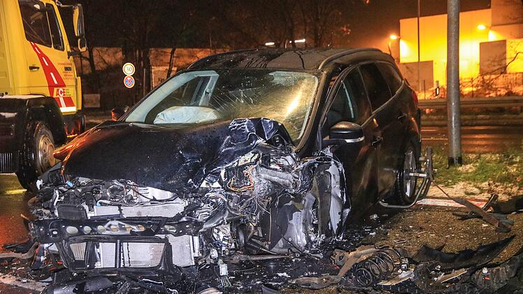 Geisterfahrerunfall auf Bundesstra&szlig;e endet glimpflich